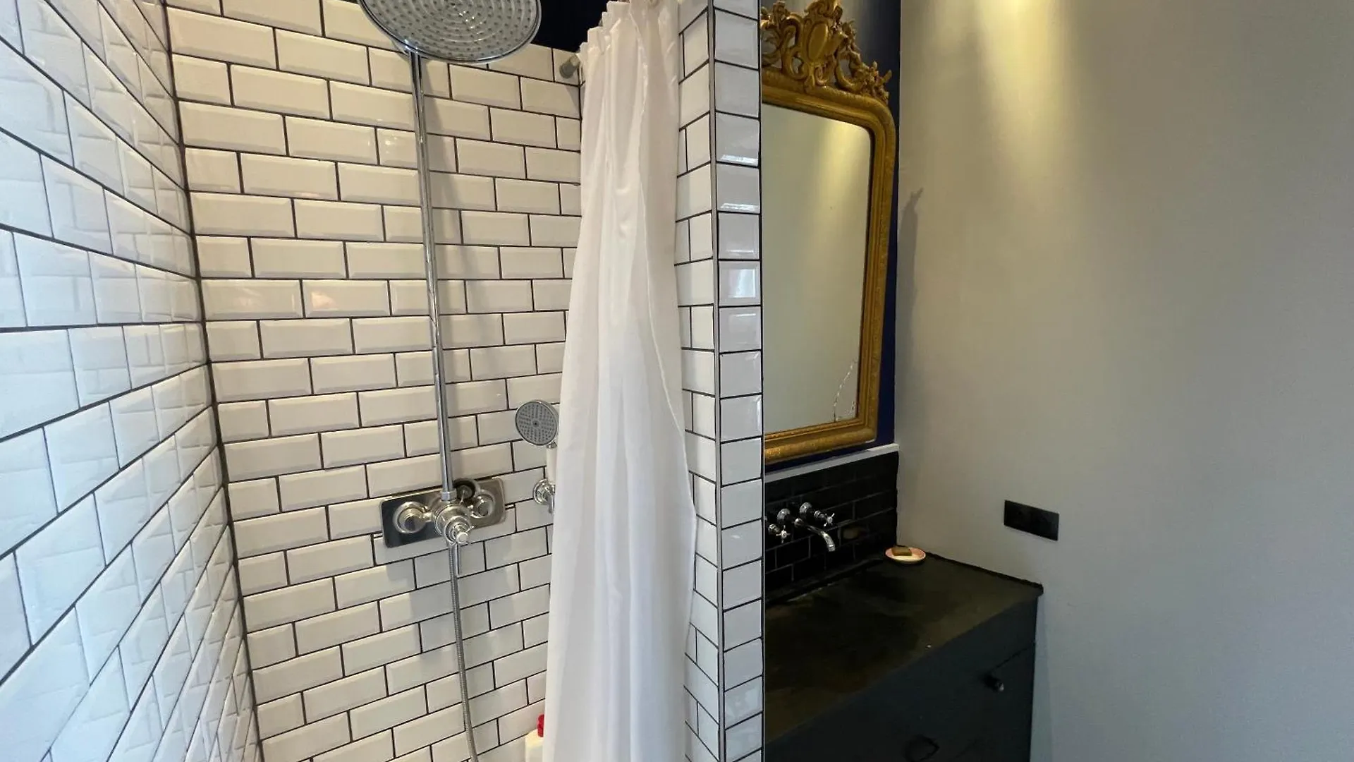 Apartament Lyon4 Cocooning Centre Croix Rousse 86M2-4P 0*, Lyon